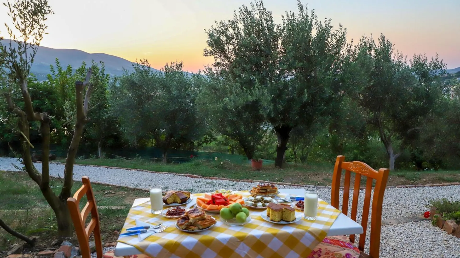 Bujtina Musta Guest House Berat